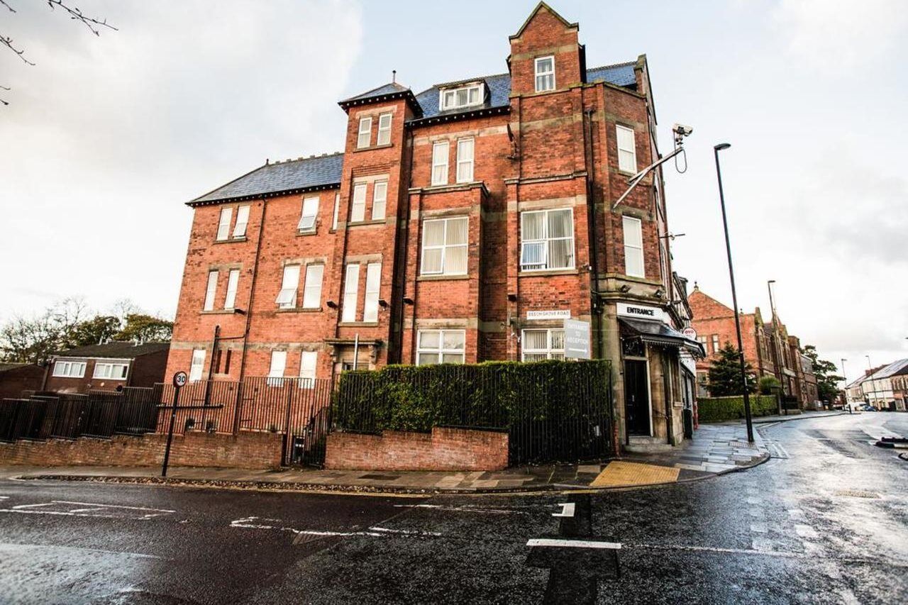 Newcastle West Hotel & Bar Exterior photo
